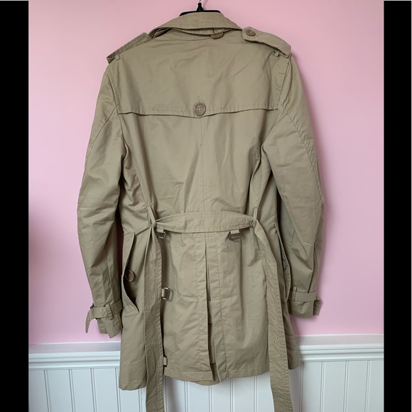Italian trench coat. Used once. Young adult size. - Picture 3 of 3